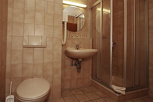 Hotel Baeren Leimen  Bagian luar foto